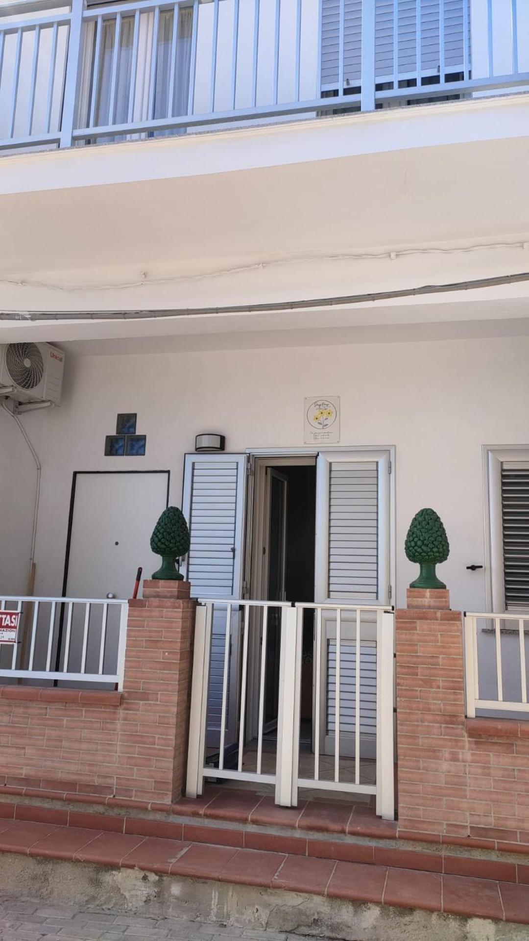 Daisy House Vila Siculiana Exterior foto